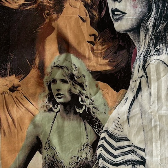 Taylor Swift 2023 Eras Tour Official Canvas Tapestry - Picture 5 of 7